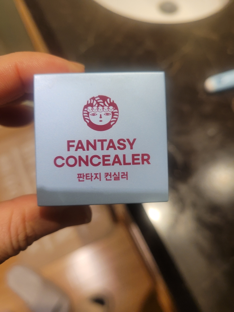 bonamedusa 梦幻遮瑕膏 review image