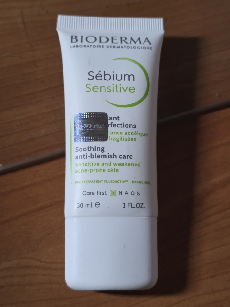 BIODERMA Sebium Pore Refiner review image