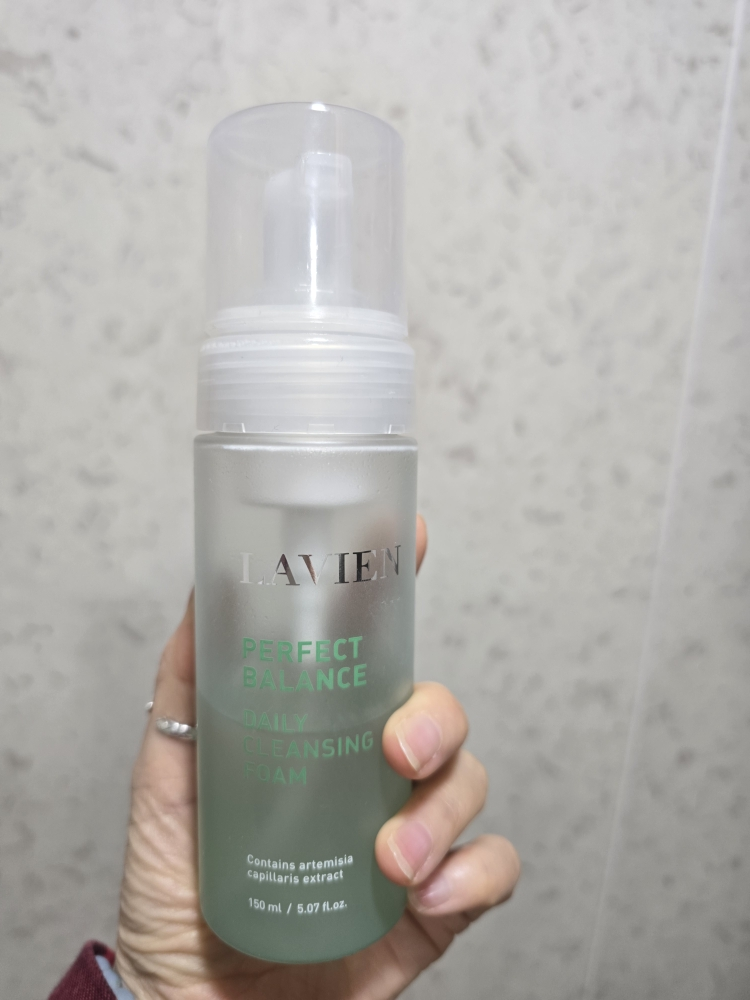 LAVIEN Perfect Balance Daily Cleansing Foam Reviews for Sensitive