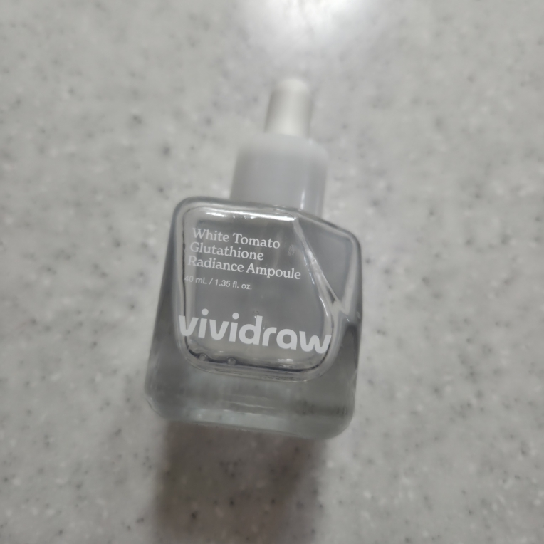 vividraw White Tomato Glutathione Radiance Ampoule Reviews for Normal Skin 