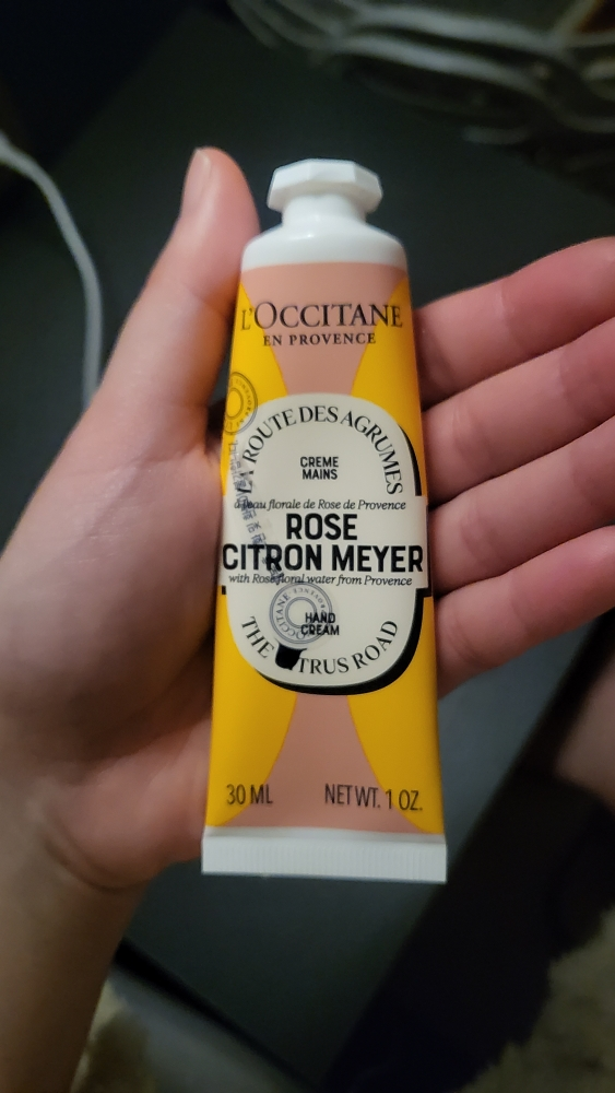 LOCCITANE 2024 Holiday Rose Citron Meyer Hand Cream Reviews | Hwahae