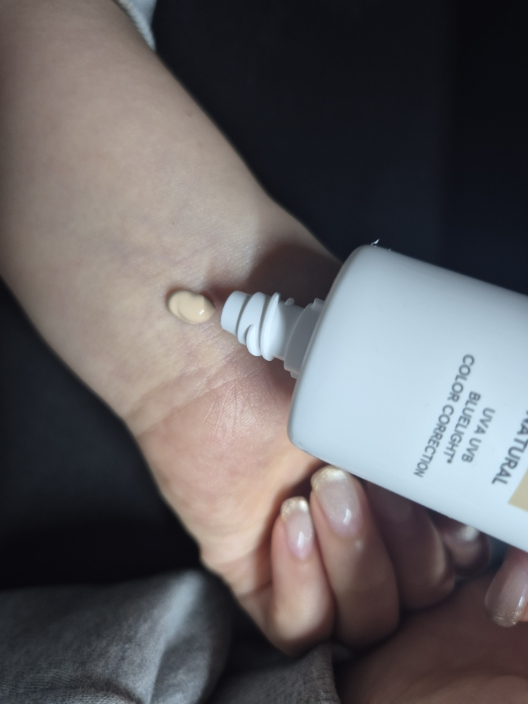Đánh giá HERA UV Protector CC Natural [SPF50+/PA++++] | Hwahae