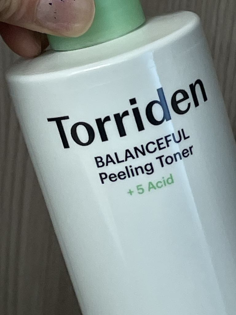 Torriden BALANCEFUL Peeling Toner review image