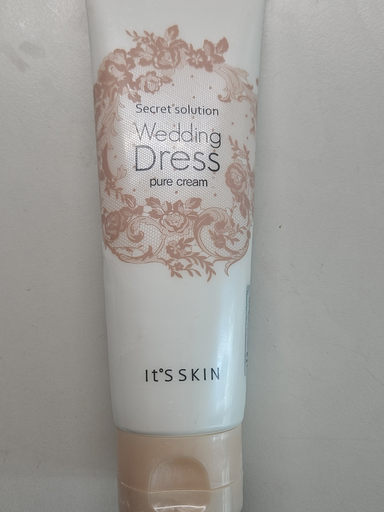 white christmas dresses It'S SKIN Secret Solution Wedding Dress White Cream 100ml Body Care – CALD