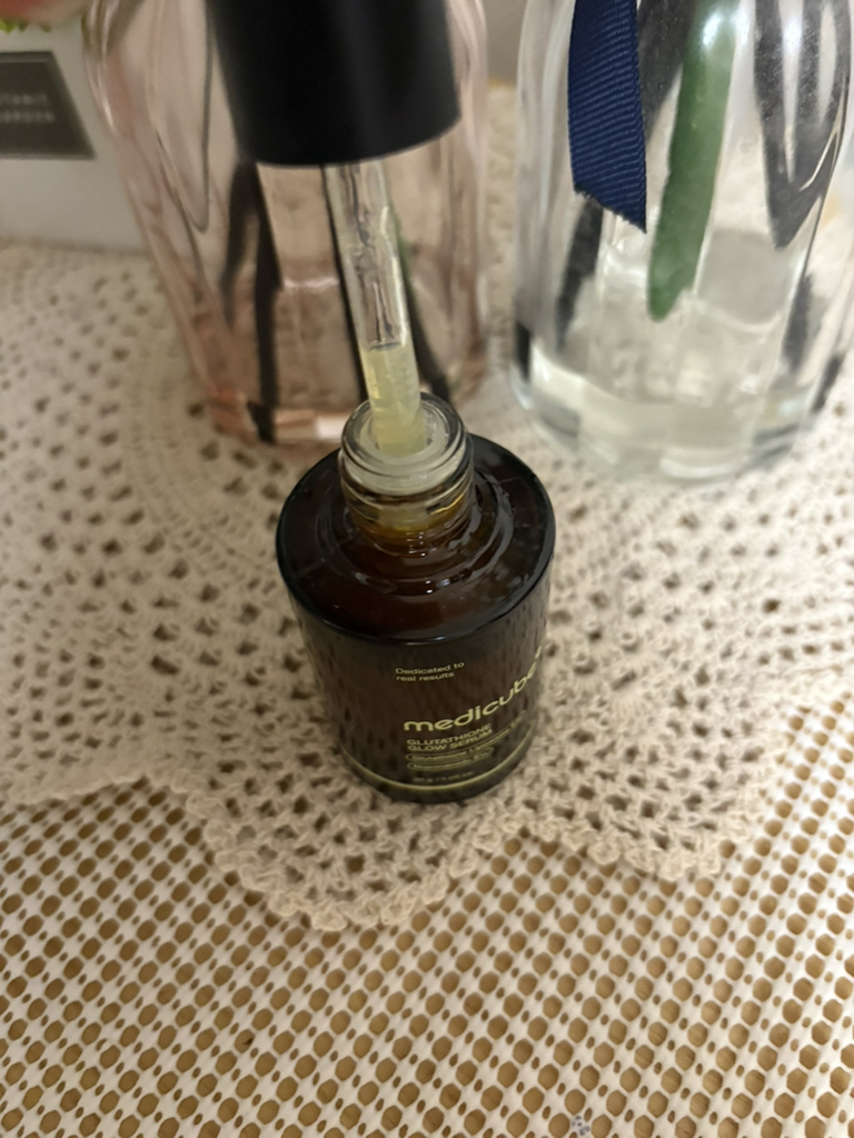 aspirin and glutathione medicube - Glutathione Glow Serum
