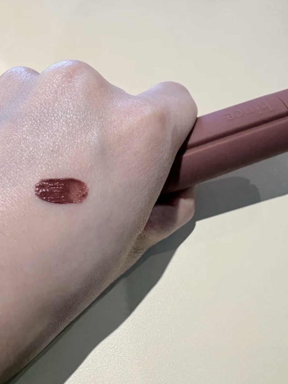 hince Nu Blur Tint [10 LEATHER] review image