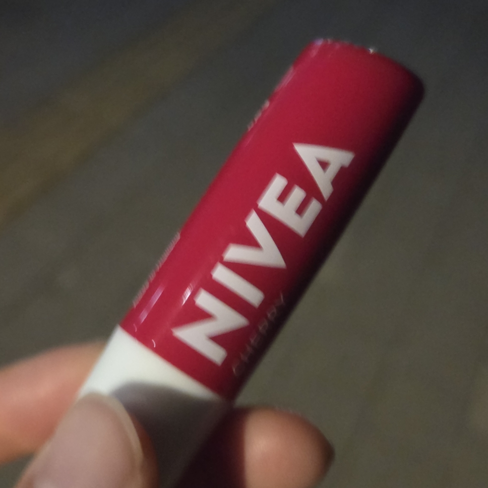 NIVEA Lip Care [Strawberry Shine] review image