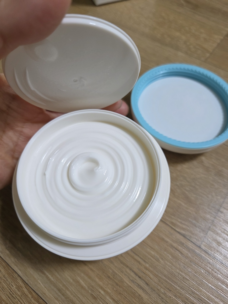 궁중비책 (GOONGBE) 베이비 모이스처 크림 review image
