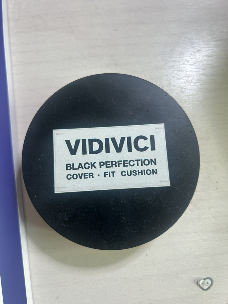 VIDIVICI Black Perfection Cover Fit Cushion [SPF40/PA++] [19NC LIGHT] review image