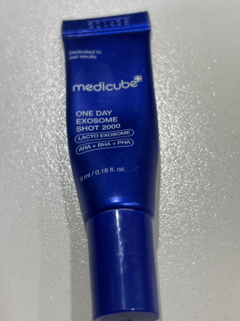medicube Oneday Exosome Shot Pore Ampoule 2000 review image