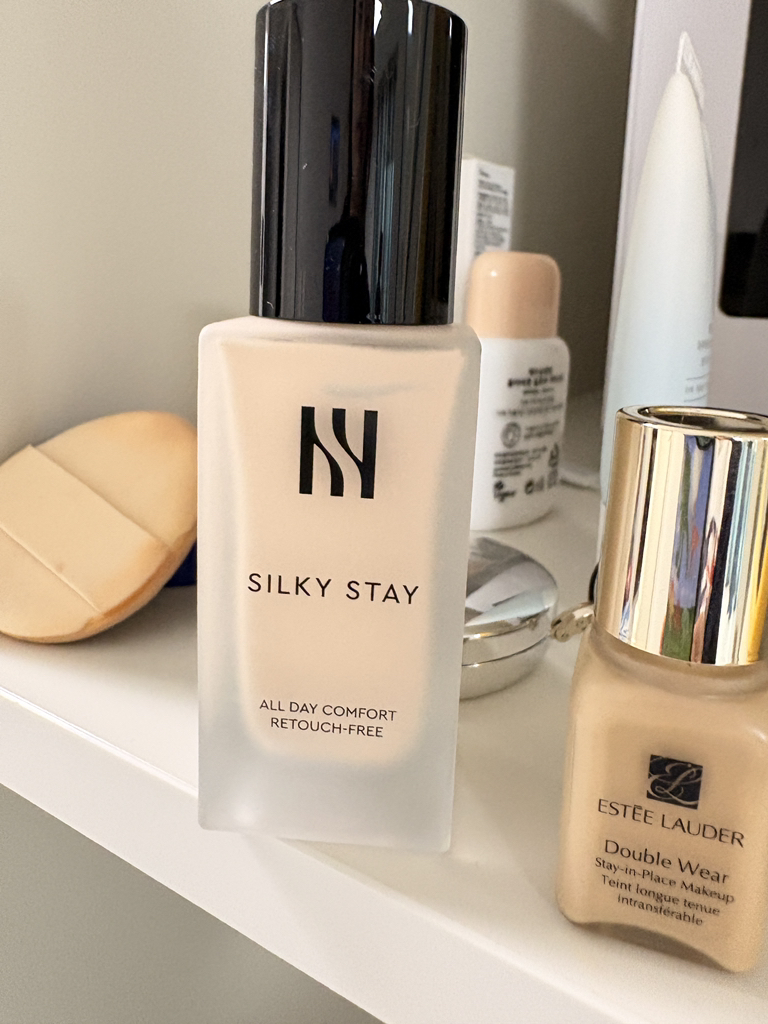 HERA SILKY STAY 24H LONGWEAR FOUNDATION [SPF20/PA++] [21N1 Vanilla] review image