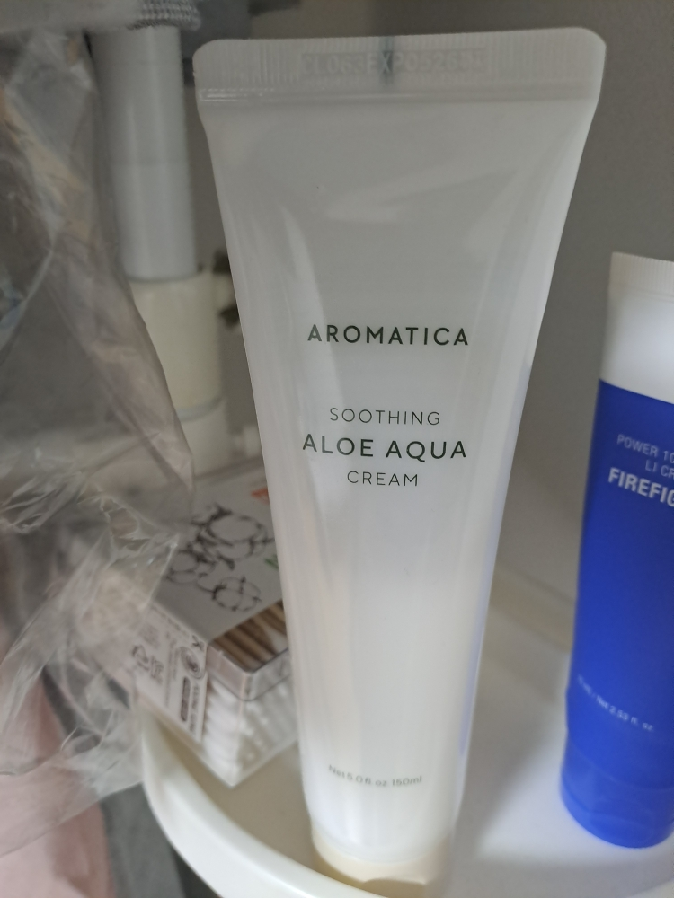 AROMATICA Soothing Aloe Aqua Cream Reviews for Combination Skin | Hwahae