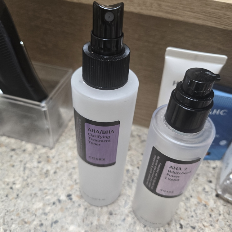 COSRX AHA/BHA Clarifying Treatment Toner review image