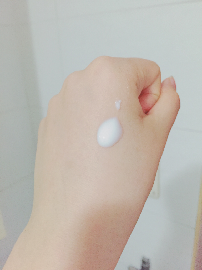 Real user review photo of Extra Moisture Skin Softener