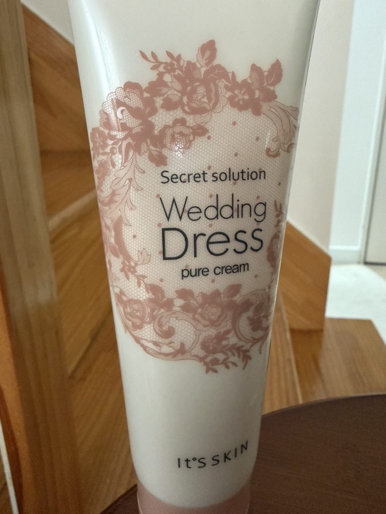 its skin wedding dress cream review IT'SSKIN Secret Solution Pure Reviews Color:Navy* fabric:denim Beige Shoes What Color