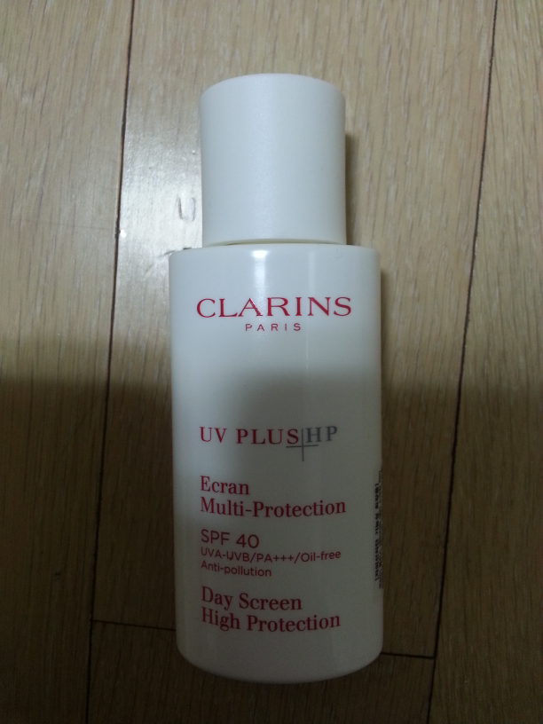Real user review photo of UV Plus HP Day Screen [SPF40/PA+++]