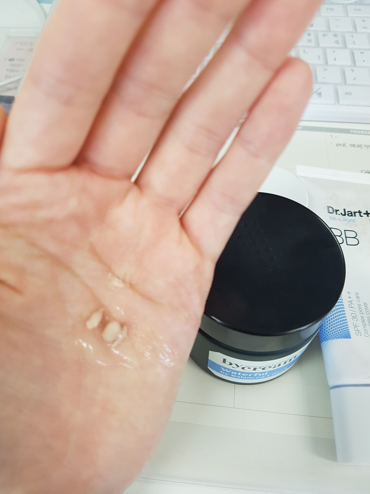 Ảnh đánh giá thực tế của người dùng về Kem dưỡng ẩm Waterful Cream by Balanced Effect [Rich]