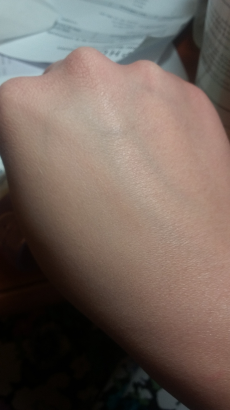 GUERLAIN Parure Gold Rejuvenating Gold Radiance Foundation review image
