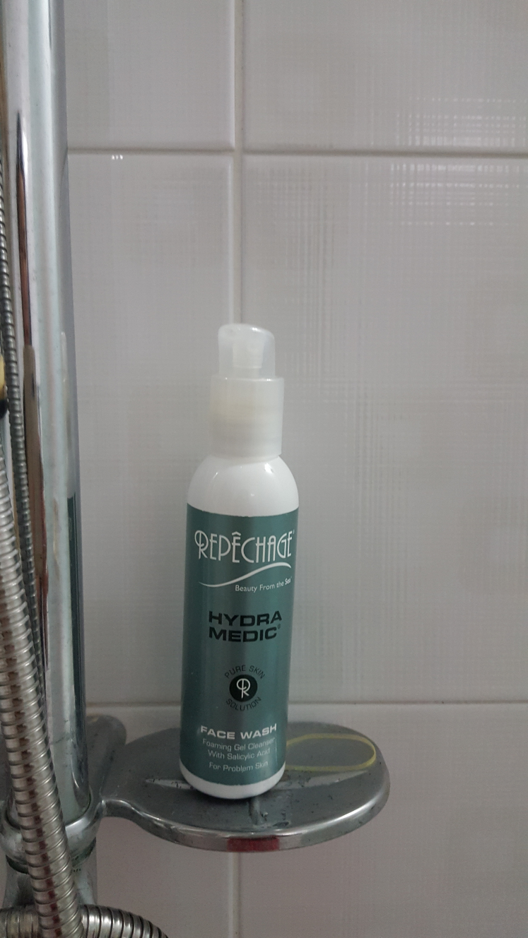 레파차지 (REPECHAGE) 하이드라메딕 페이스워시 포밍 젤 클렌저 review image