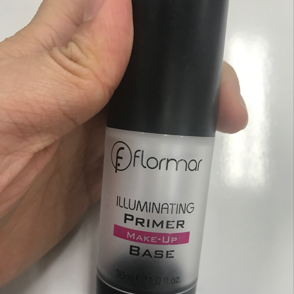 flormar Illuminating Primer review image