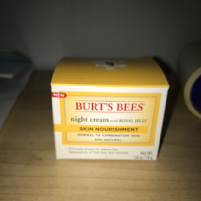 BURT'SBEES Radiance Night Cream with Royal Jelly review image