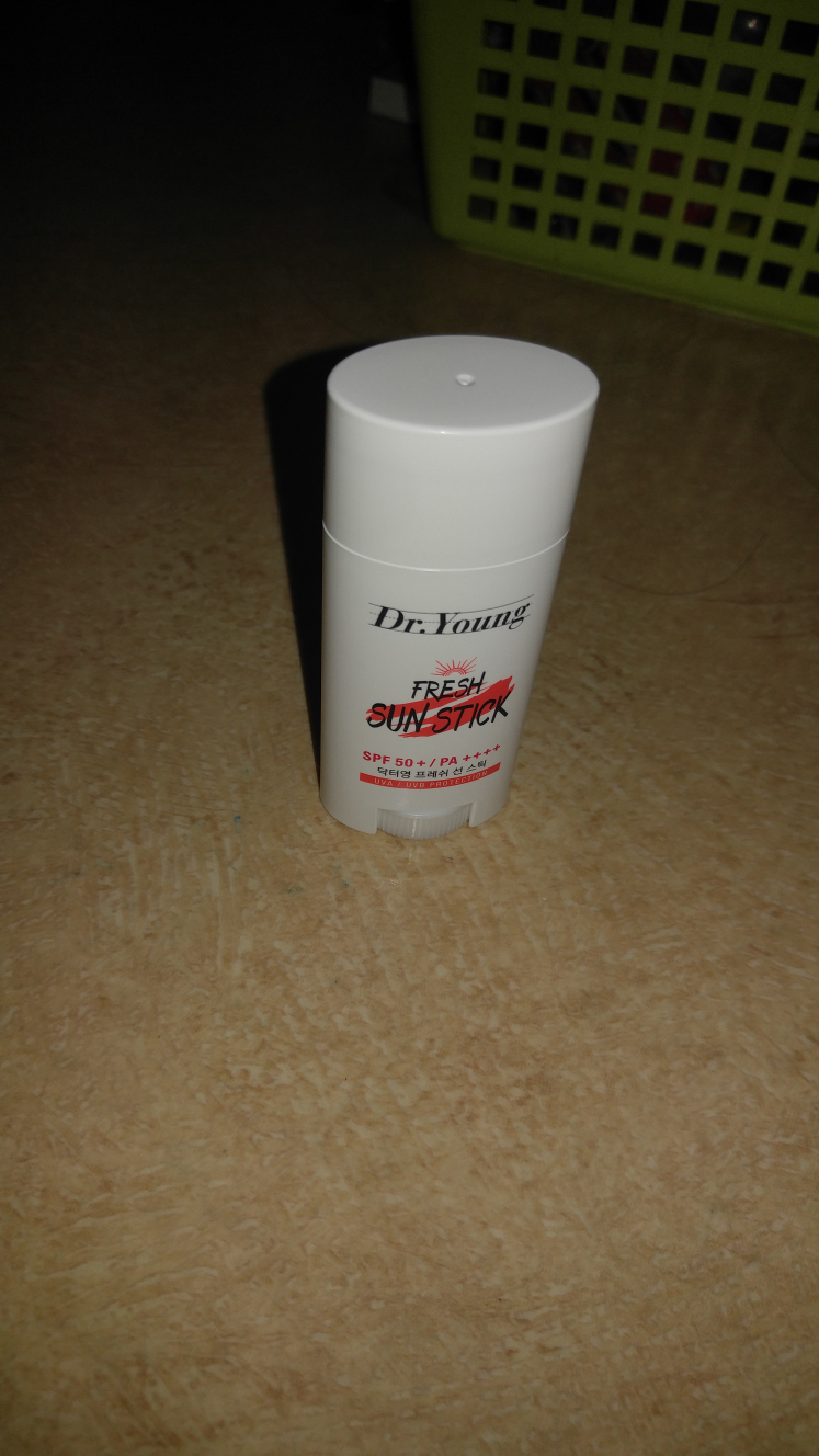 닥터영 (Dr.young) 프레쉬 선 스틱 [SPF50+/PA++++] review image