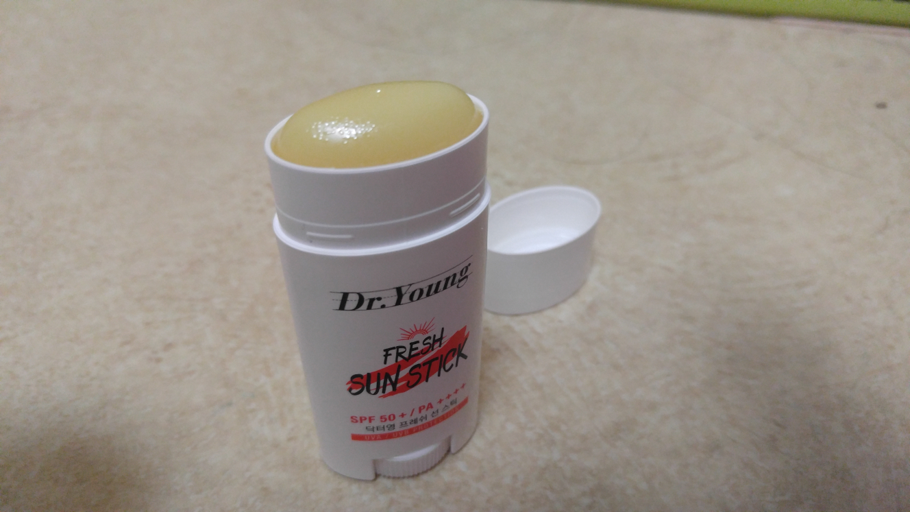 닥터영 (Dr.young) 프레쉬 선 스틱 [SPF50+/PA++++] review image