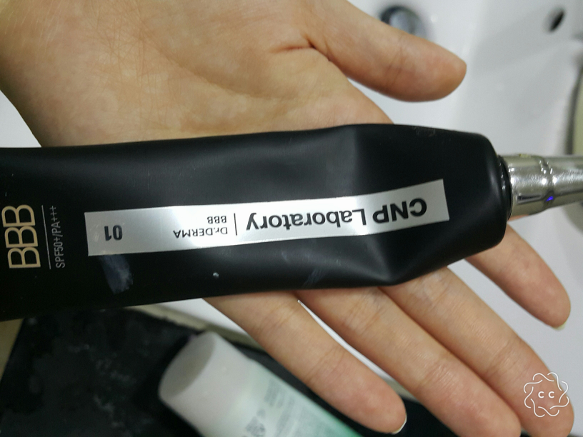 Real user review photo of Dr. Derma BB [SPF50+/PA+++] [No. 1 Light Beige]