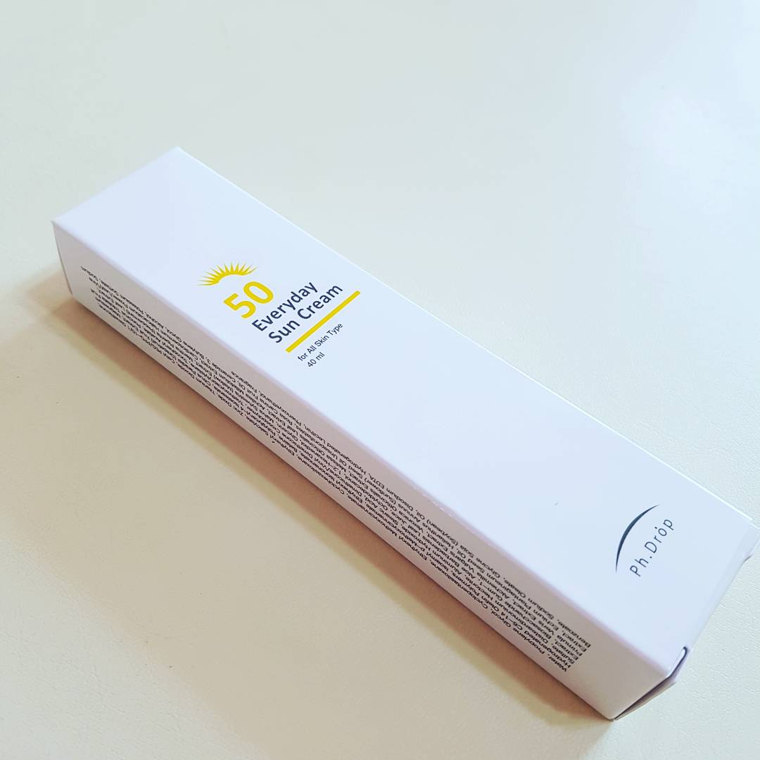 每日防晒霜 [SPF50+/PA+++]的真实用户使用照片