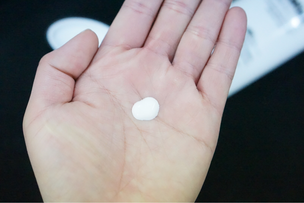 白色触感增强型 [SPF35/PA+++]的真实用户使用照片