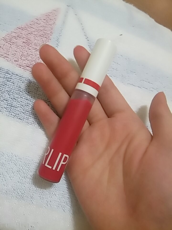 Real user review photo of Lip Cover Color Tint [No. 06 Tone Up Red]