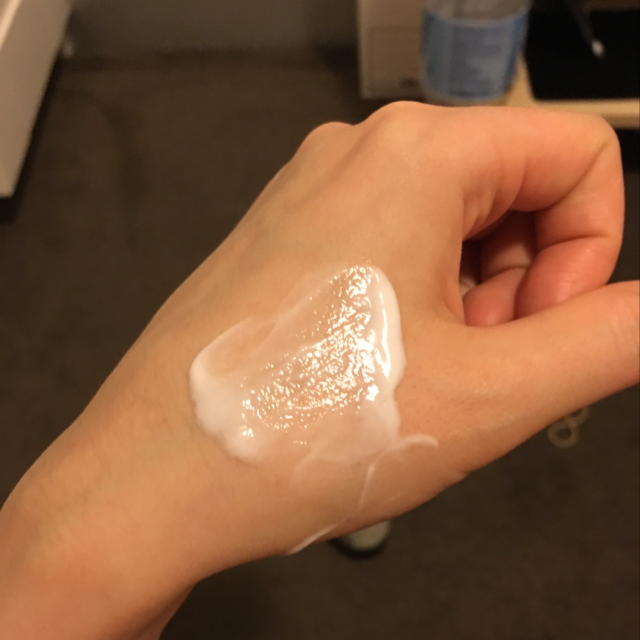 面部润肤霜的真实用户使用照片