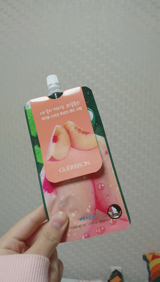 게리쏭 (GUERISSON) 스퀴징 후르츠 핸드크림 [복숭아] review image