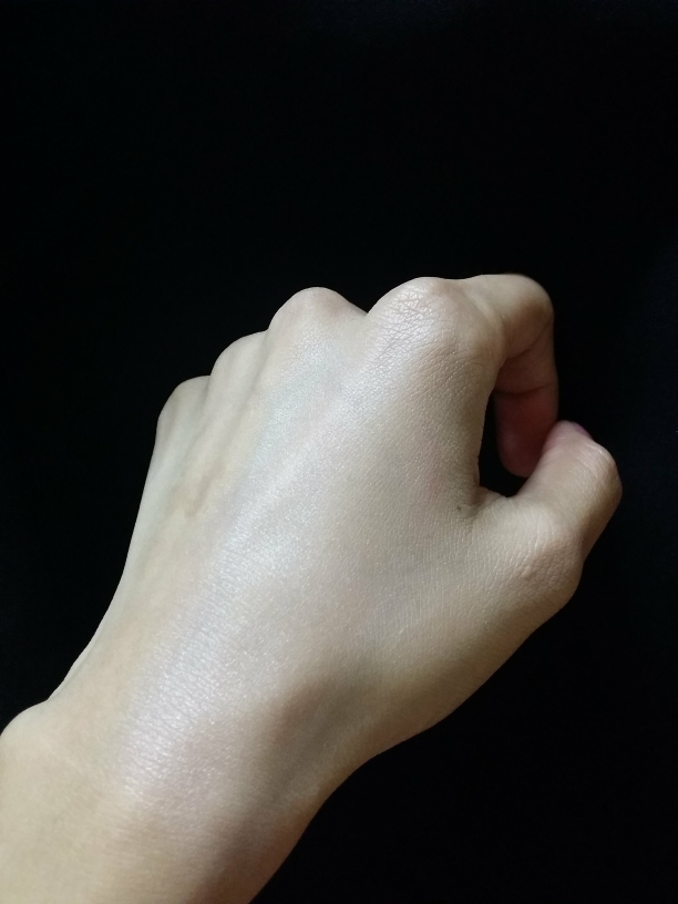 Real user review photo of Super City Block Oil Free Daily Face Protector [SPF40/PA++]