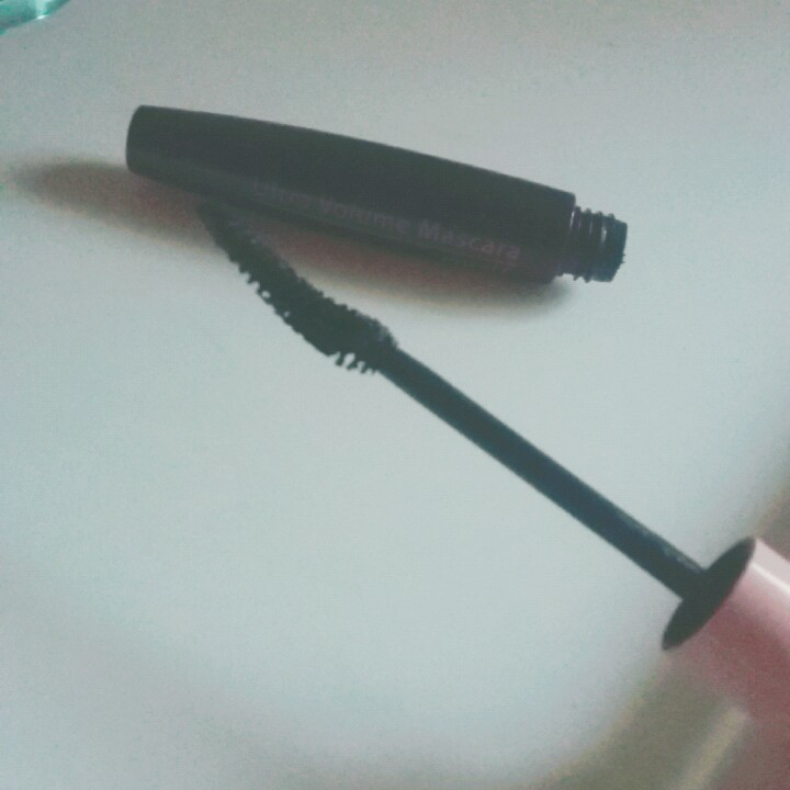 에네스티 (enesti) 울트라 볼륨 마스카라 review image