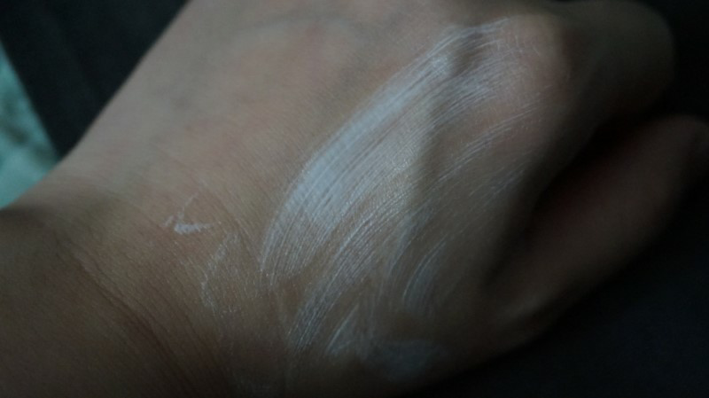 더순수 (Thesoonsoo) 촉촉한 크림 [중지성] review image