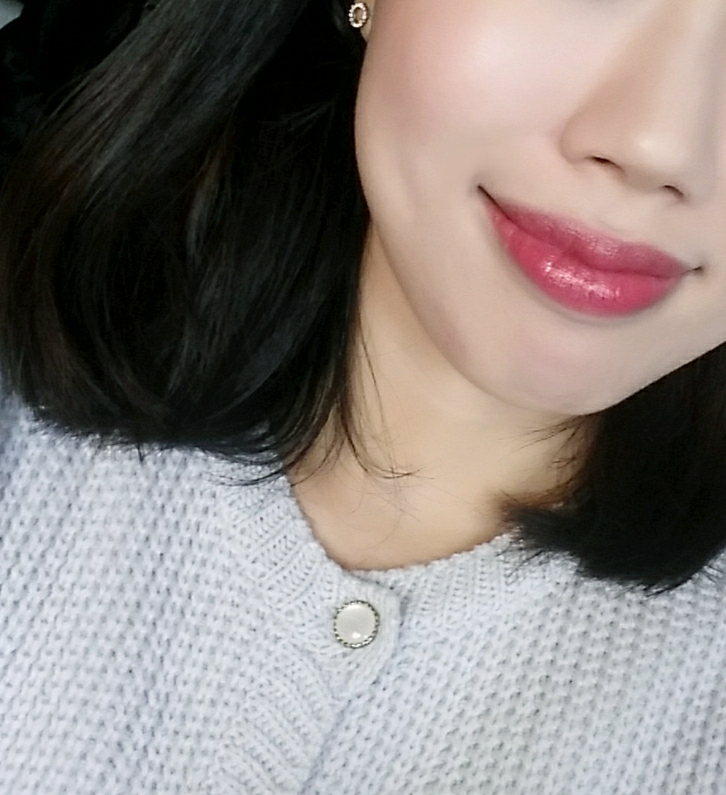 Real user review photo of Super Lustrous Lipstick [423 Pink Velvet]