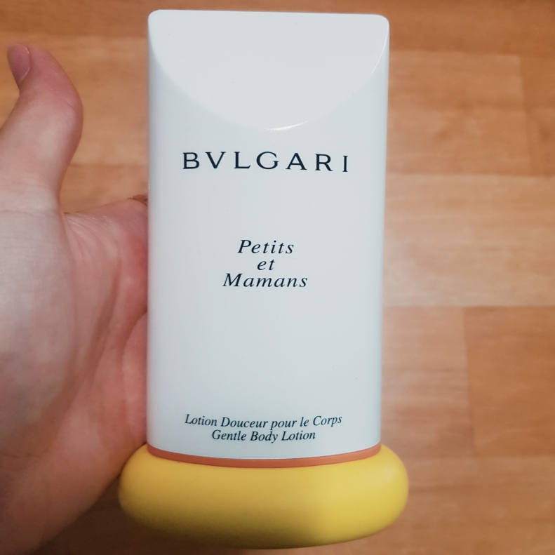 불가리 (BVLGARI) 쁘띠마망 바디 로션 review image