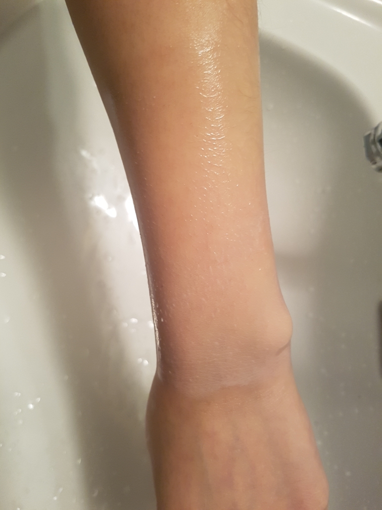 ILLIYOON deep cleansing oil review image