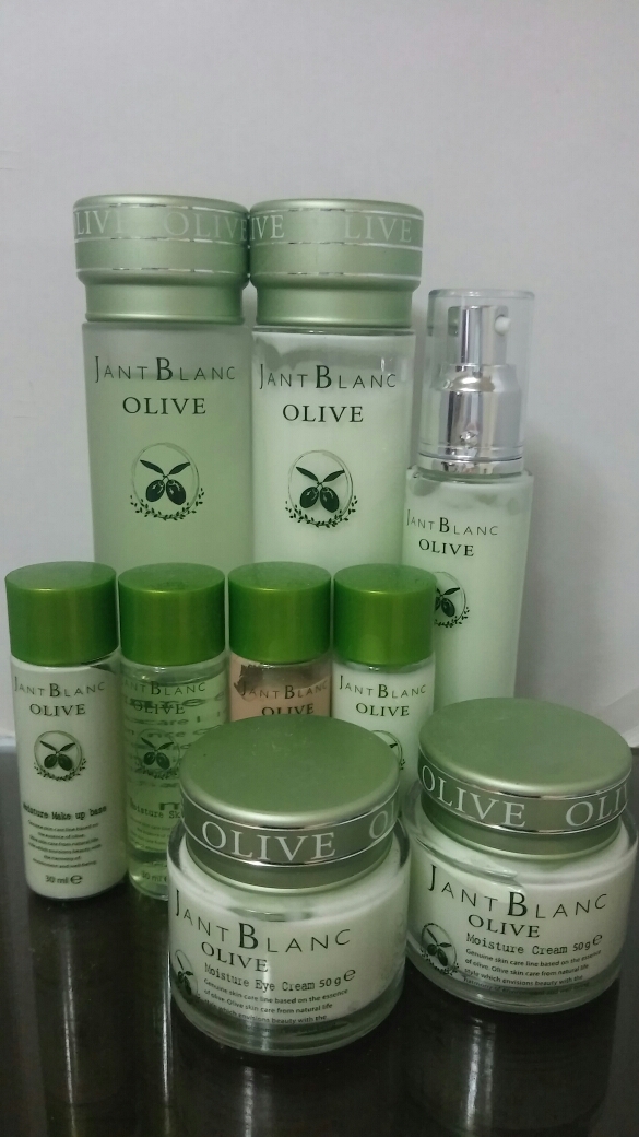 장블랑 (JANTBLANC) 알로에 에센셜 에멀젼 review image