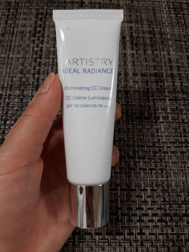 Real user review photo of Ideal Radiance Illuminating CC Cream [SPF50/PA+++]