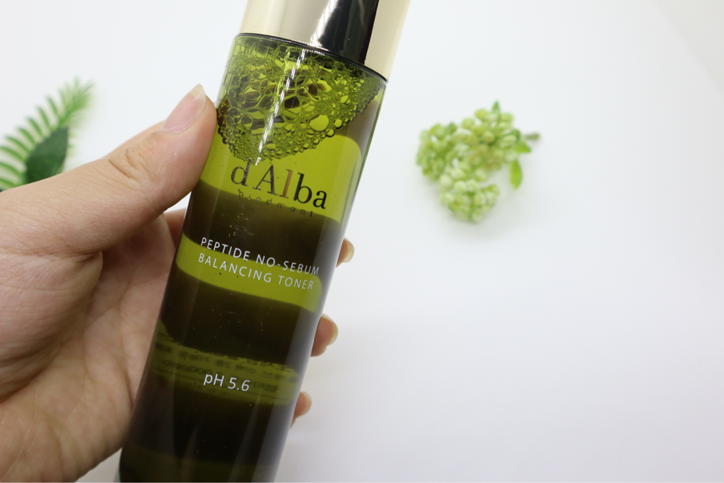 달바 (d'Alba) 펩타이드 노세범 밸런싱 토너 review image