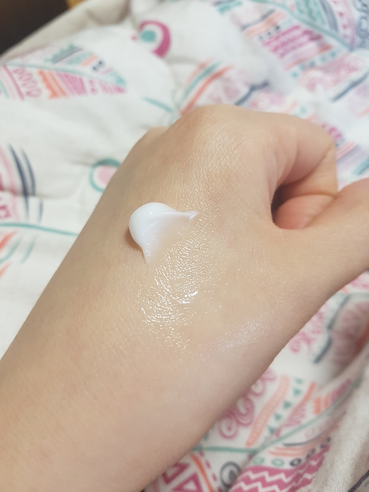 Real user review photo of Atobarrier Intensive Cream