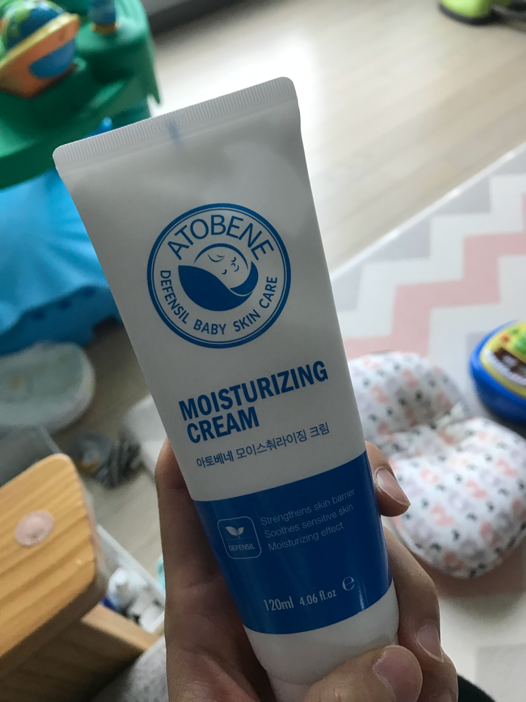 保湿霜的真实用户使用照片