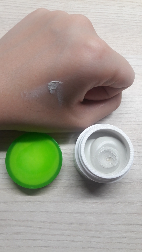 Real user review photo of Hyseac PATE SOS