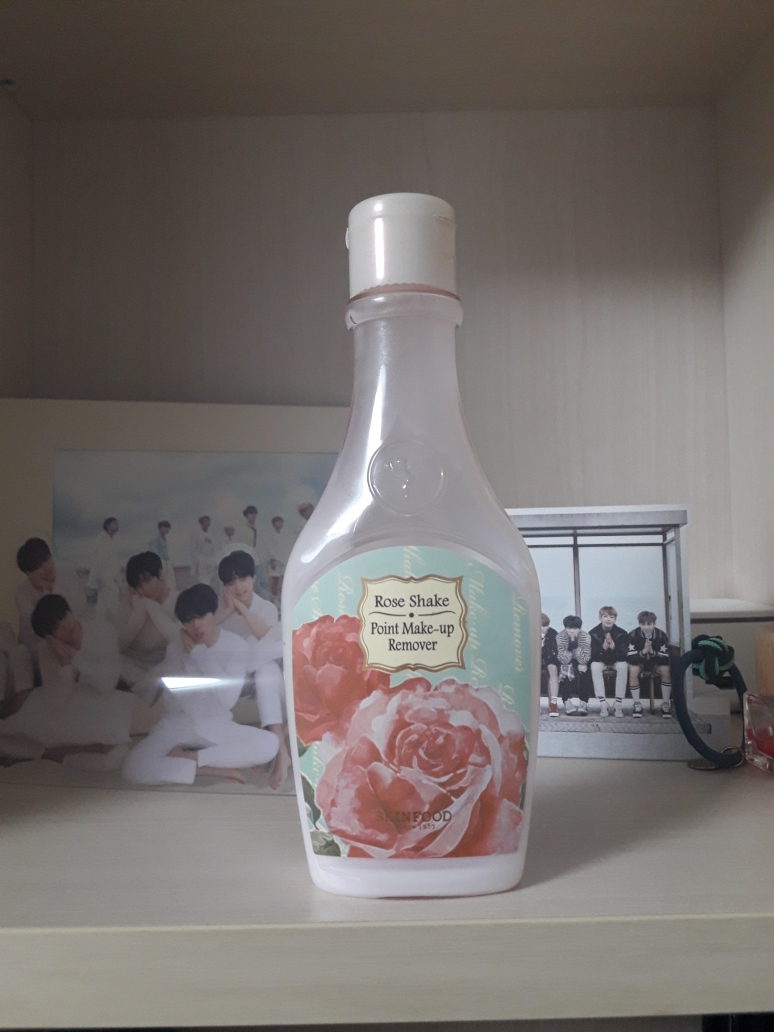 Real user review photo of Rose Shake Point Makeup Remover