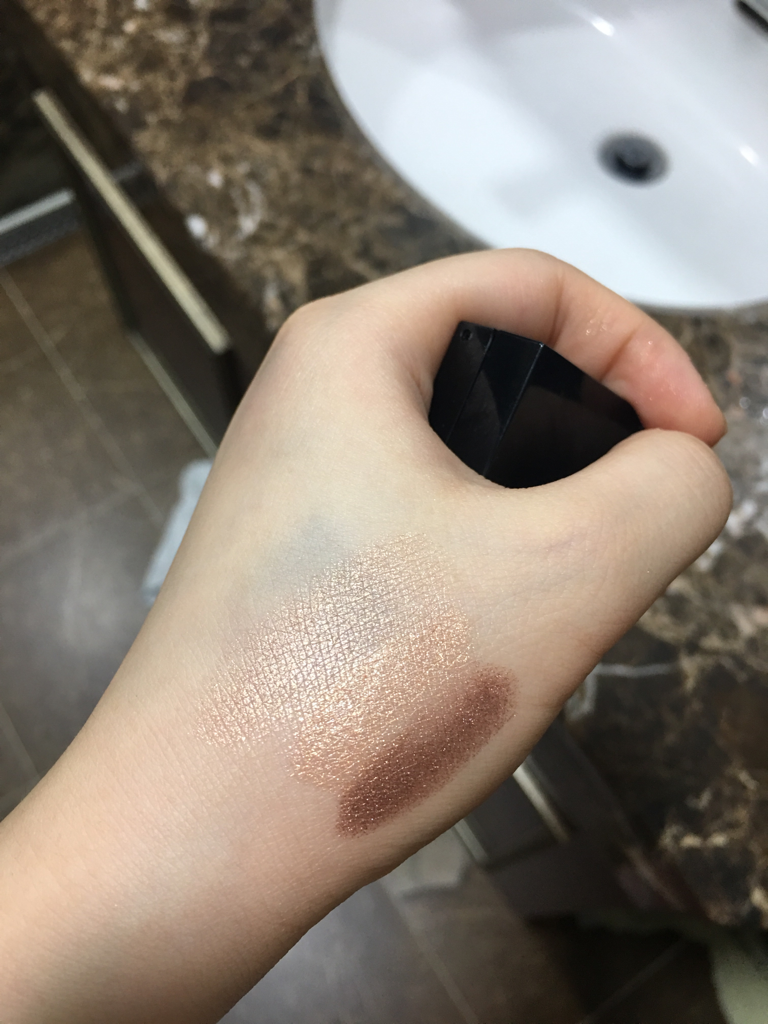 TONYMOLY Shimmer Triple Dome Shadow [05 Luxury Beige] review image