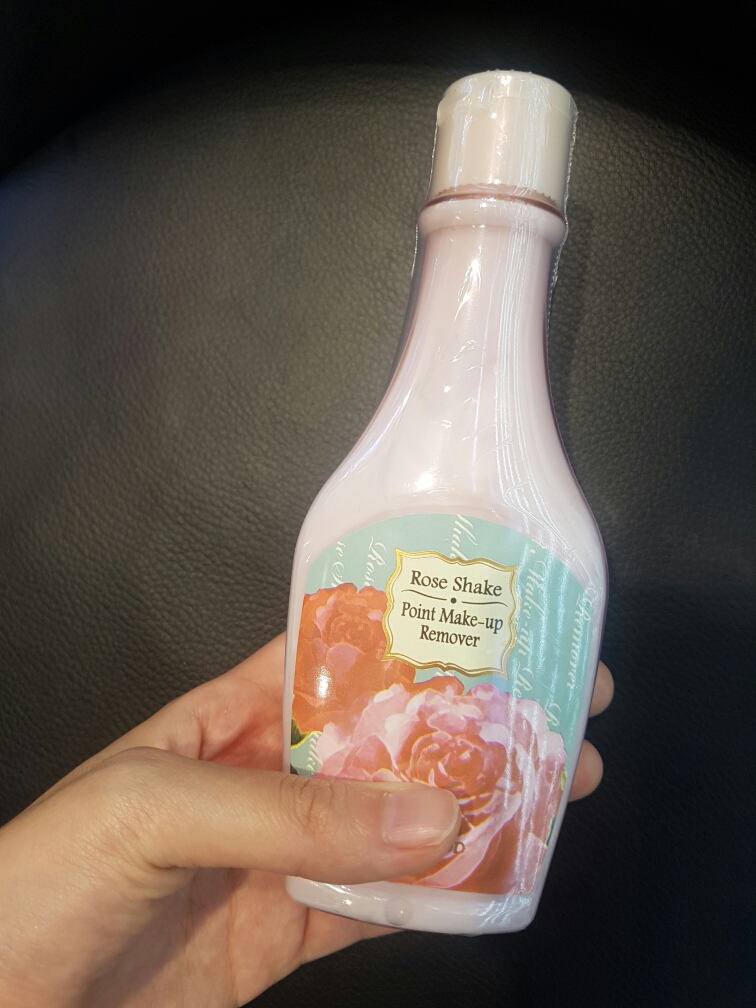 Real user review photo of Rose Shake Point Makeup Remover
