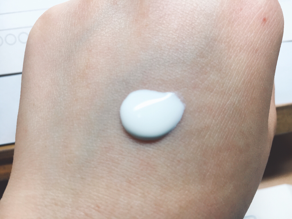 毛孔防护防晒霜 [SPF28/PA++)的真实用户使用照片