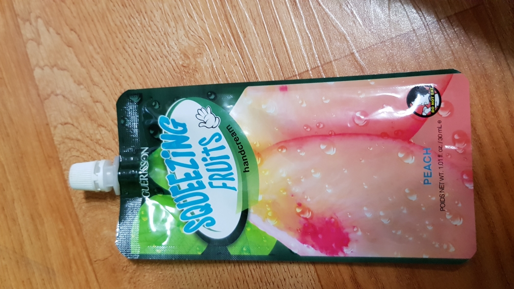 게리쏭 (GUERISSON) 스퀴징 후르츠 핸드크림 [복숭아] review image